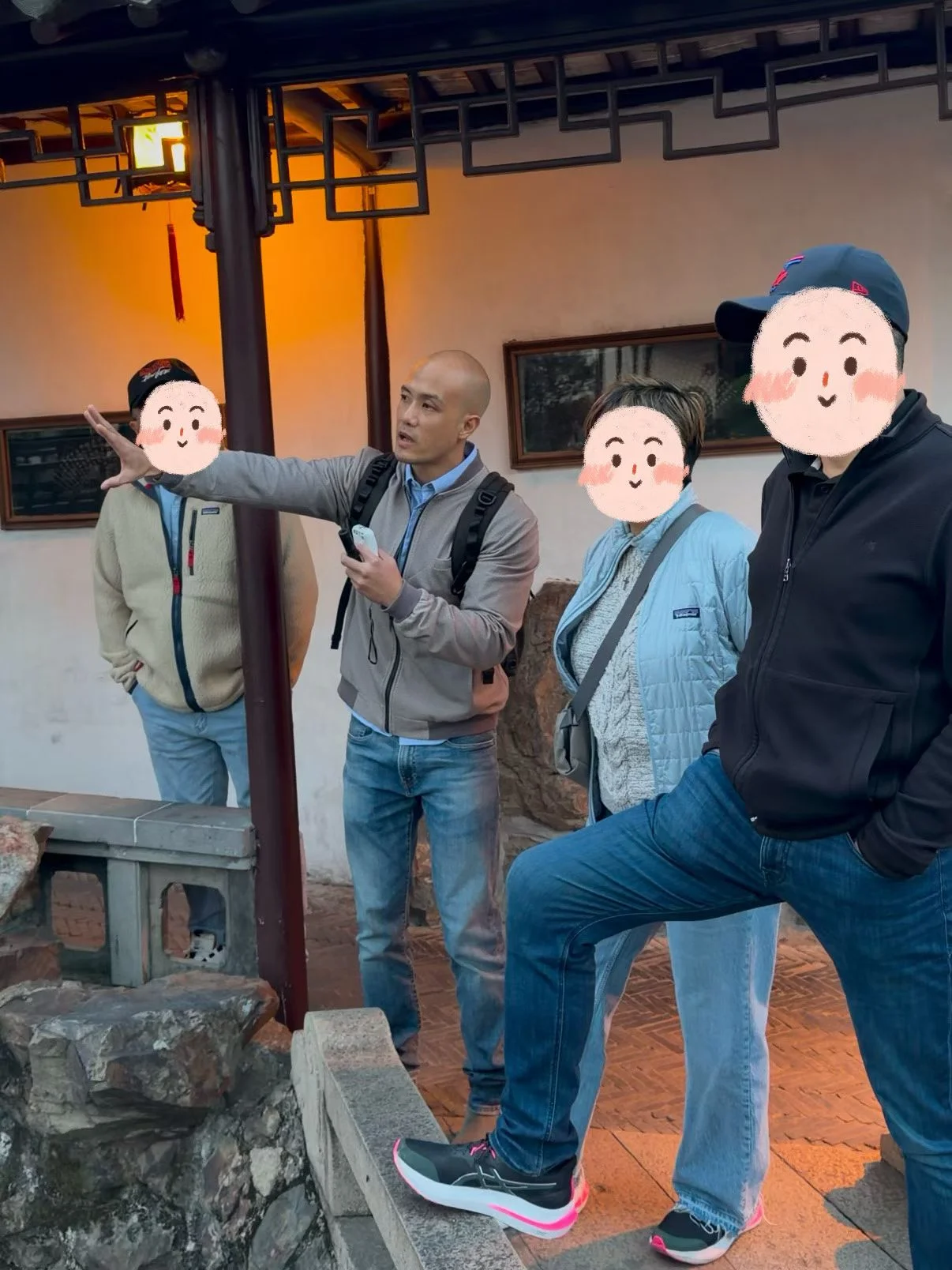 Arthur guiding a group